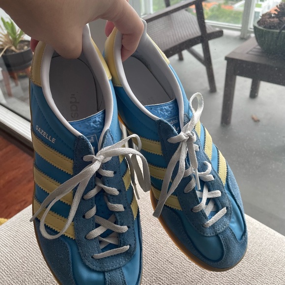 Adidas Gazelle Women's Blue and Yellow Sneakers